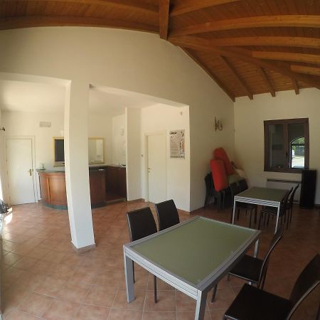 Hotel Barabba Quattro Castella Ngoại thất bức ảnh